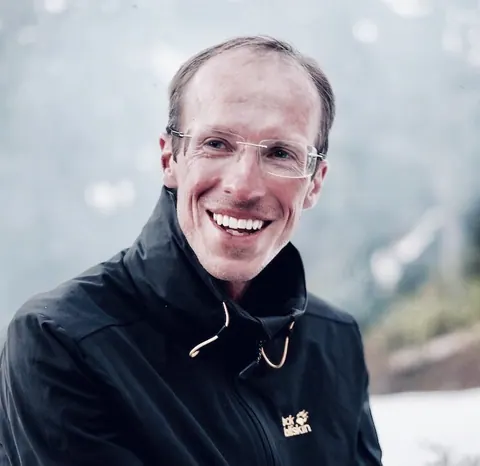 P. George Elsbett